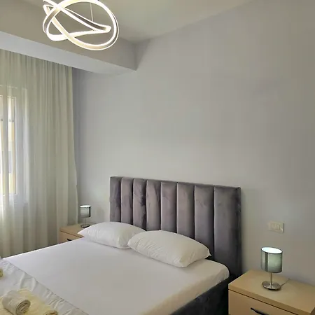 The Balcony Break Beachside Living In Durres Appartement *